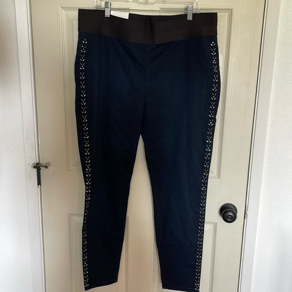S&Co. Size XL. NWT. Jeggings